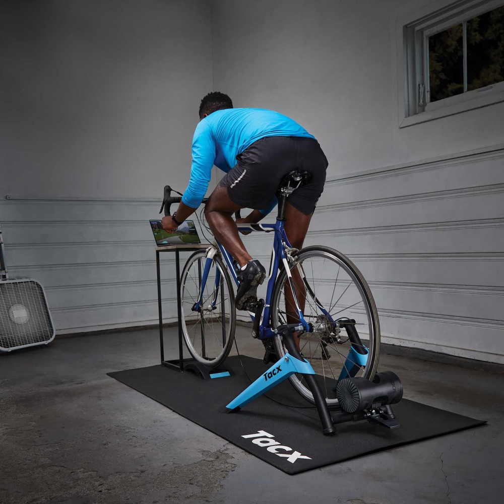 Велотренажер Tacx Boost — купить велосипедный станок 🚴‍♂️ по выгодной цене  в магазине Спорт Лайф