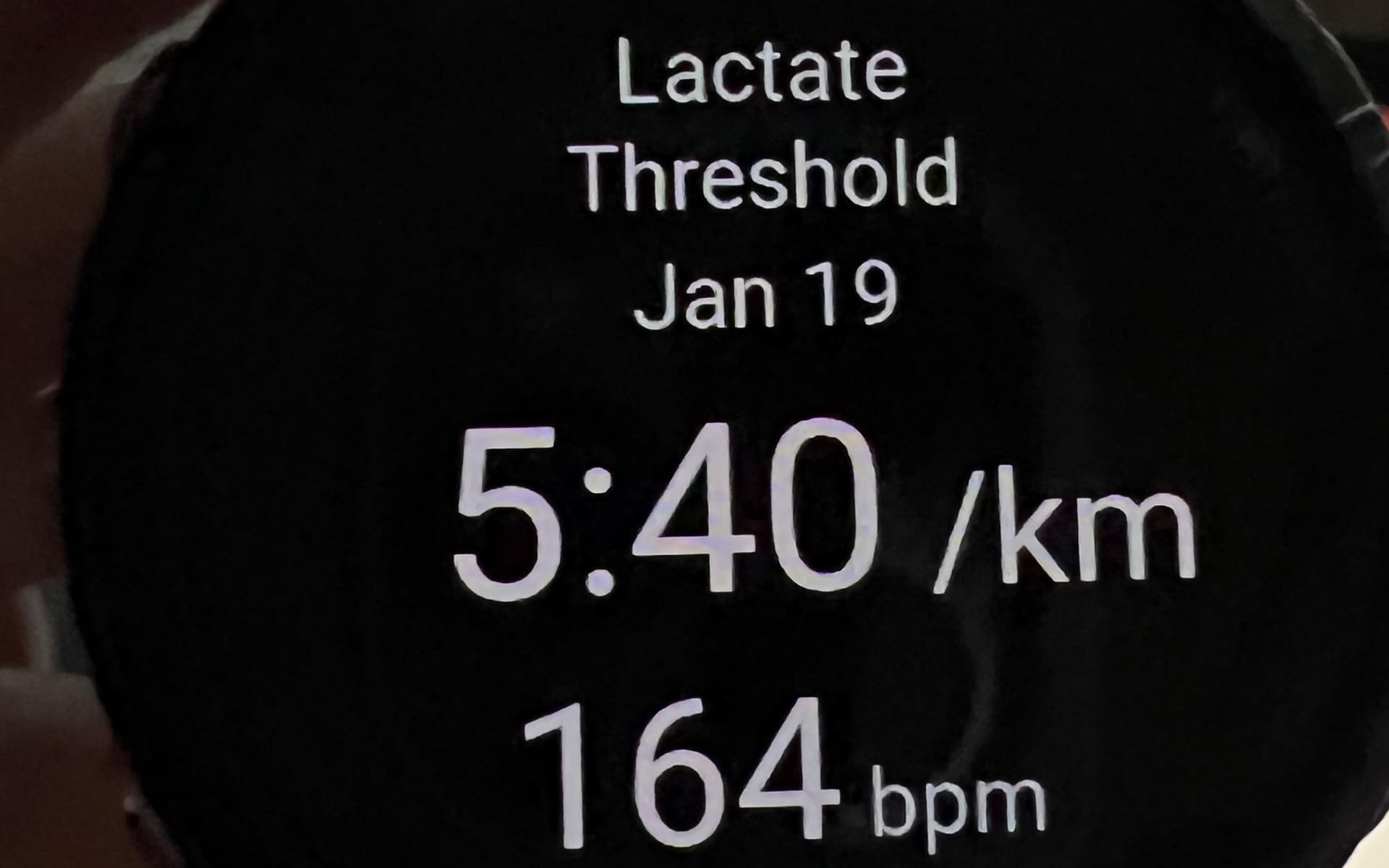 Часы Garmin с экраном показателей тренировки